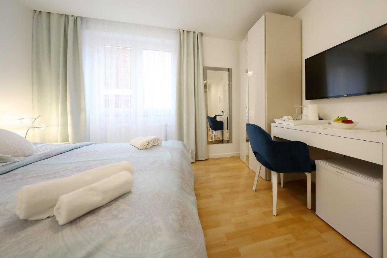 Rosita Deluxe Rooms Zadar Buitenkant foto