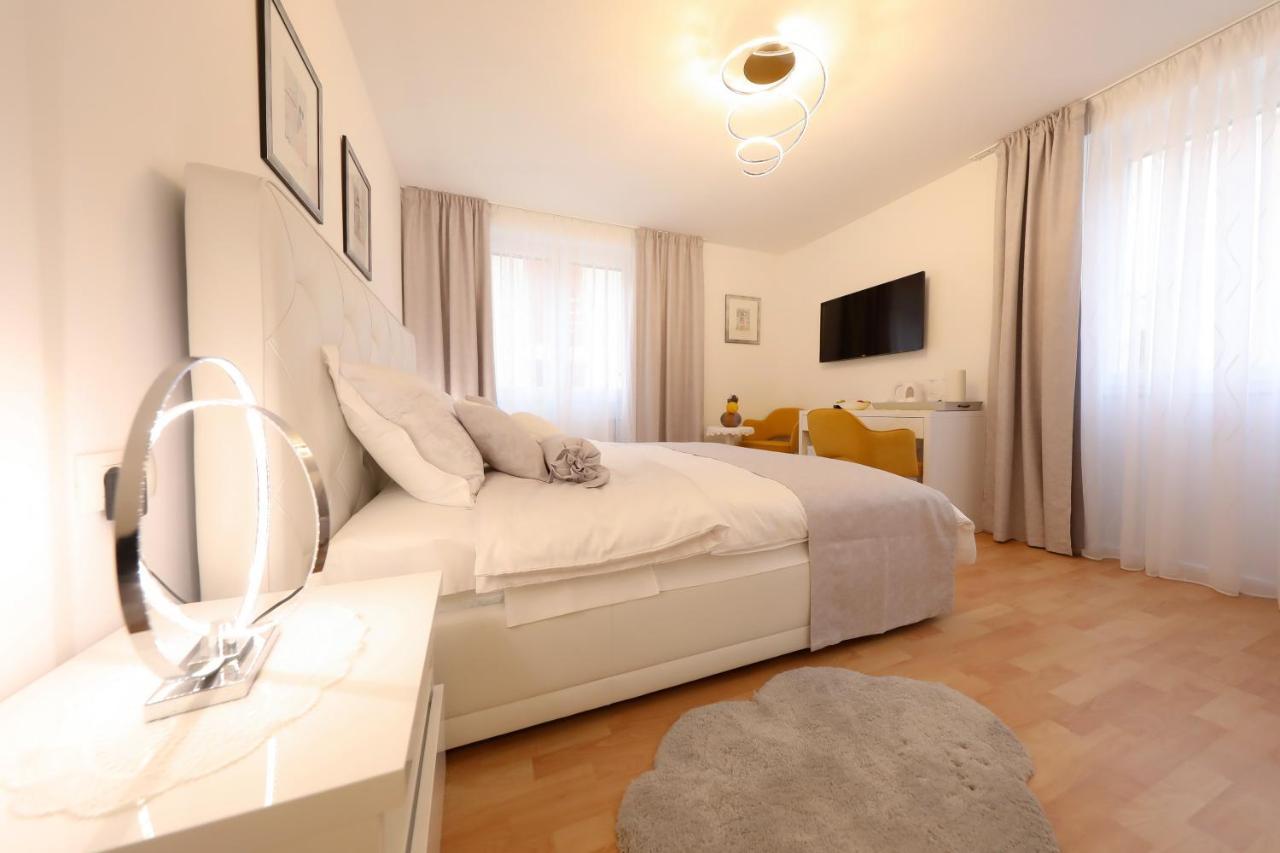 Rosita Deluxe Rooms Zadar Buitenkant foto