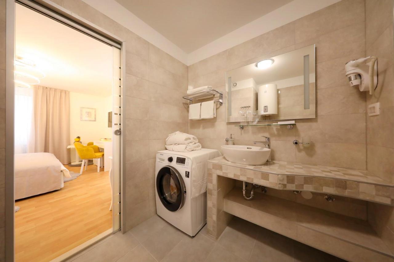 Rosita Deluxe Rooms Zadar Buitenkant foto